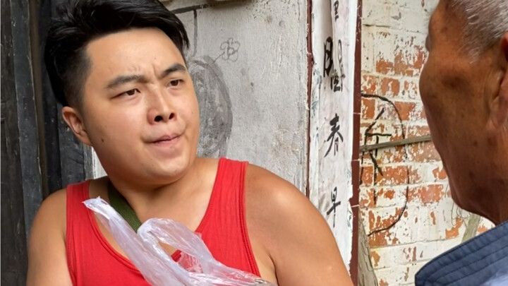 Bố vợ của anh họ cũng chính là bố vợ của tôi.