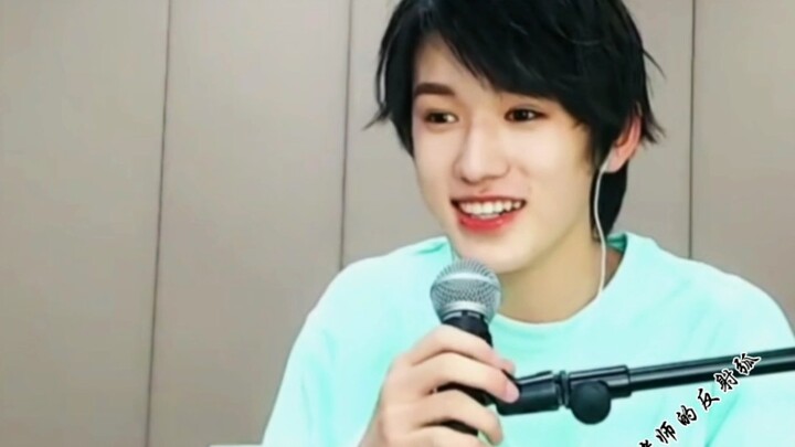 “Song Yaxuan” memanggil dirinya sendiri “Xuanxuan”, sungguh terlalu menggemaskan!