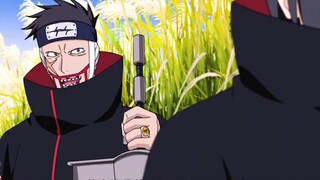 Namamu seperti guntur, "Anbu Itachi, Sharingan Itachi, Itachi Pembunuh Klan"!