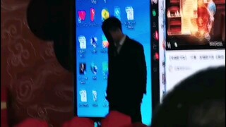 点击观看-罗兰劲舞