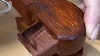 وضعته بالداخل، لكنني لم أستطع إخراجه.