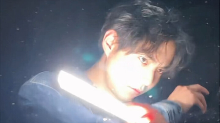 Perubahan kostum lightsaber 10.0