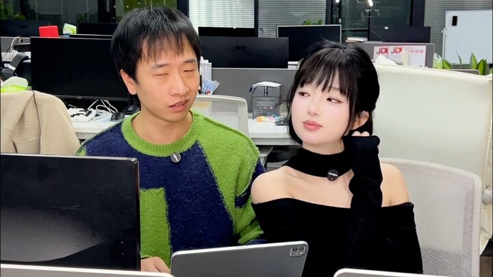 في حياتي السابقة ارتكبت الكثير من الشرور، ففي هذه الحياة أستيقظ مبكرًا للذهاب إلى العمل!