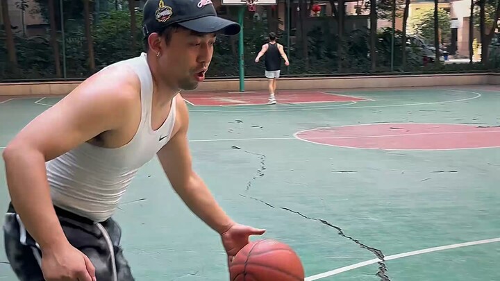 一拿球就开始疯狂分泌油脂