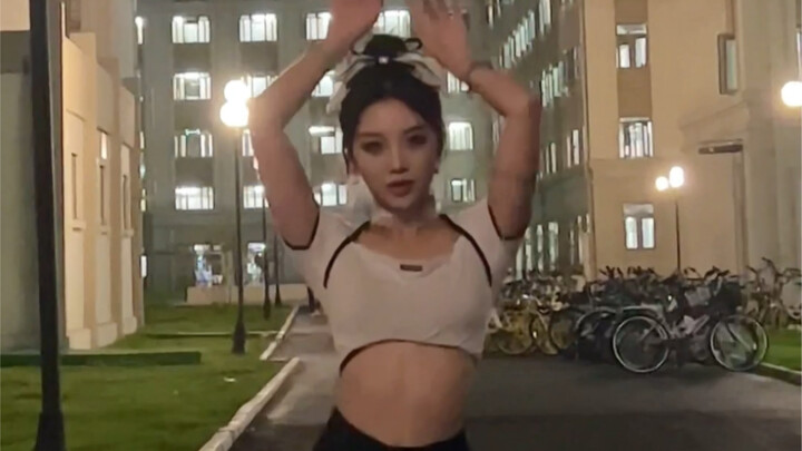 [Jennie's new solo cover] For the first time in my life, I feel so sweet and pure