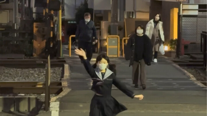 Waktunya jemput aku pulang sekolah! Bodoh!