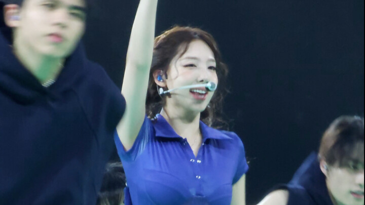 Lin Nayeon MEEEEEE Full Version Sydney 251101 251102