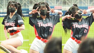 【韩国棒球啦啦队】超清直拍 啦啦队队长李多喜 220423 演出直拍 Meghan Trainor - Me Too 是甜妹啊！