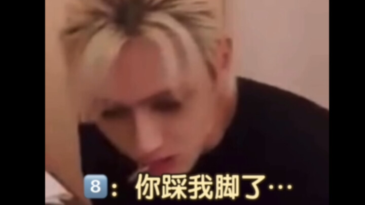 Besides Junba’s livestream, who else can make me laugh…?