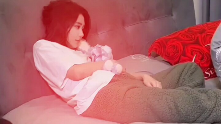 “Đáng lẽ phải chết đói mới đúng.”