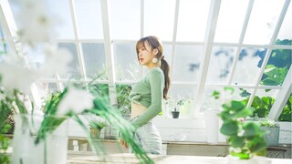 HyunA「Hujan bunga」
