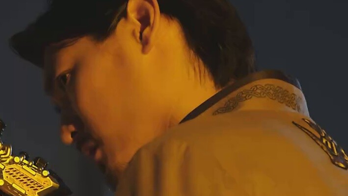 [Kamen Rider Build] เหล่านักรบพิเศษที่ใช้ปืนควันเพื่อแปลงร่าง (ทีวี)