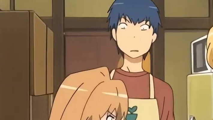 Mẹ: "Con có làm trò gian lận ở nhà mỗi ngày không?"