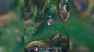 Pinkward trong tay con Shaco này kinh quá