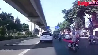 Tổng hợp 10 Tình huống Giao Thông HÀI BỰA NHẤT năm 2020 _ Xem gì hôm nay