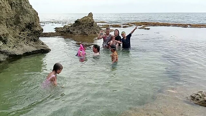 the secret beauty of Depth pool Cabongaoan White Beach