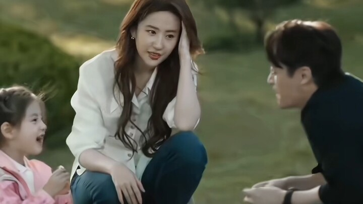 “Thế nào là bạn trai?” “Vậy cậu cũng có thể làm bạn trai của tớ được không?” Ha ha, Phó Gia Minh quả