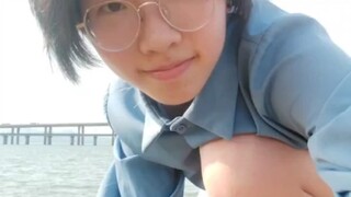 海边跳群青，好有活人感