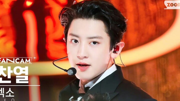 The “Wolf-Head God” is back! Park Chanyeol’s “Cream Soda” – 7.16 live performance in 4K vertical for