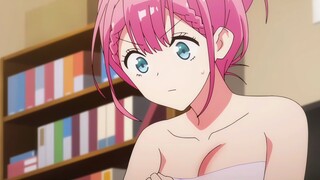 حتى لو كانت ملابسك صغيرة جدًا، فلن تتمكن من الذهاب إلى الفصل الدراسي دون ارتدائها!!