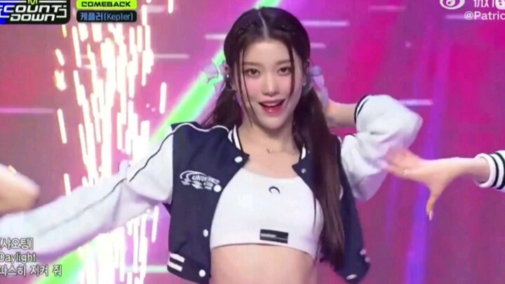 Shen Xiaoting | Trở lại sân khấu Thành phố, phong cách chuẩn mực quốc gia đã khắc sâu vào DNA