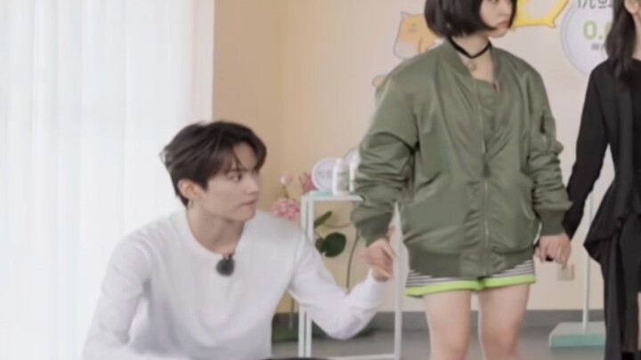 【Thẩm Nguyệt × Chu Kha Vũ】Haha hì hì