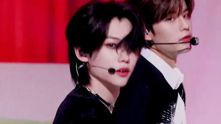 “There’s a will-o’-the-wisp lodged in Lin Daiyu’s throat”