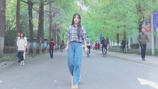 【胖脸镜镜子】在人来人往的校园大道跳街舞是什么感觉？