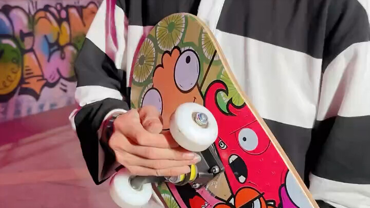 One video tells you why you shouldn’t buy toy boards.