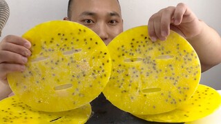 Sounds of Eating 4 Pieces of Passion Fruit Ice