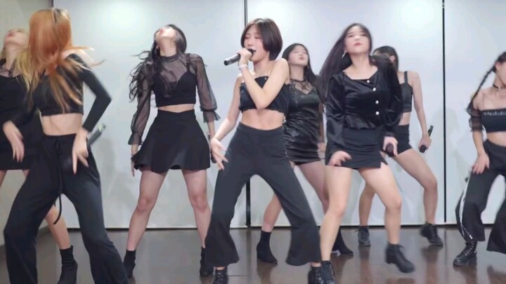Điệu nhảy lại trong phòng tập của TWICE (Feel Special)