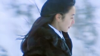 ▶ มิกิ ซากาอิ ︱เธอมีความงดงามราวกับบทกวี มีเพียงความสวยของเธอเท่านั้นที่ทำให้ฟูจิอิ อิสึกิรู้สึกเสีย