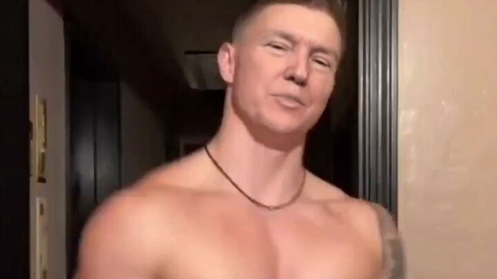 【金轮】特朗普卸任总统后苦练肌肉，一段视频泄露惊艳众人