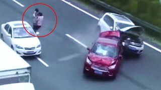 Idiots In Cars 24