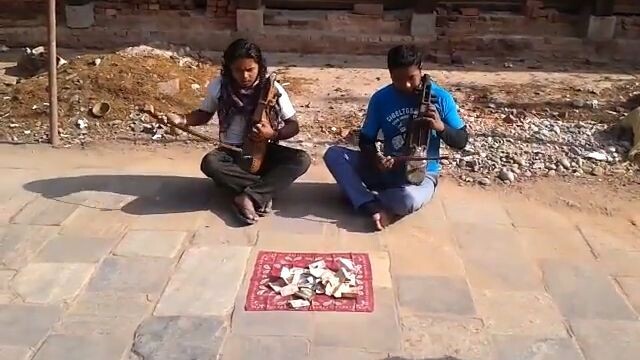 Nepali Sarangi Music- Pagal Ma Banna Sakchhu (पागल म बन्न सक्छु--- सारङ्गी र गाईने दाई )
