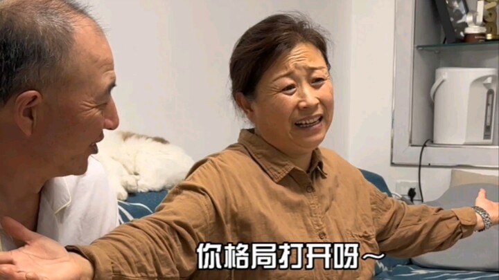 Mom: I may complain about my own daughter, but no outsider is allowed to bully her!