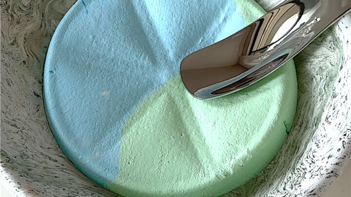 Mint Mumbo🧼🏝️ Blue Coconut Beach Yogurt Bowl🩵 Chewable and not dry—super delicious!