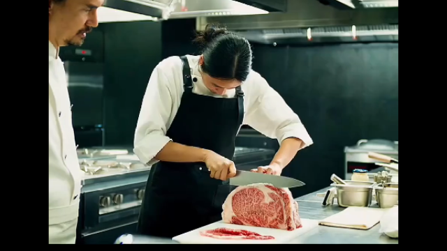 Poor people eat to survive; rich people eat for the sake of appearances.