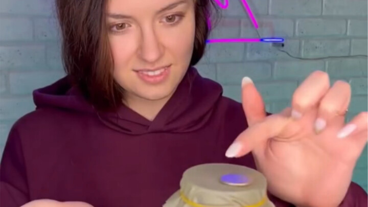 Unveiling the Beauty’s Coin Magic Through a Thin Film!