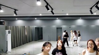 【NewJeans】การเต้นคัฟเวอร์เพลงเต็มรูปแบบครั้งแรกของ ETA บนอินเทอร์เน็ต ‖ สมาชิกทุกคนสำเร็จการศึกษาจาก