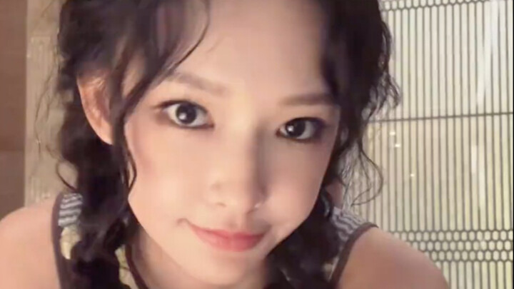 【Cheng Xiao】Koreografi Lemon Fork untuk "Harus Mencintai"