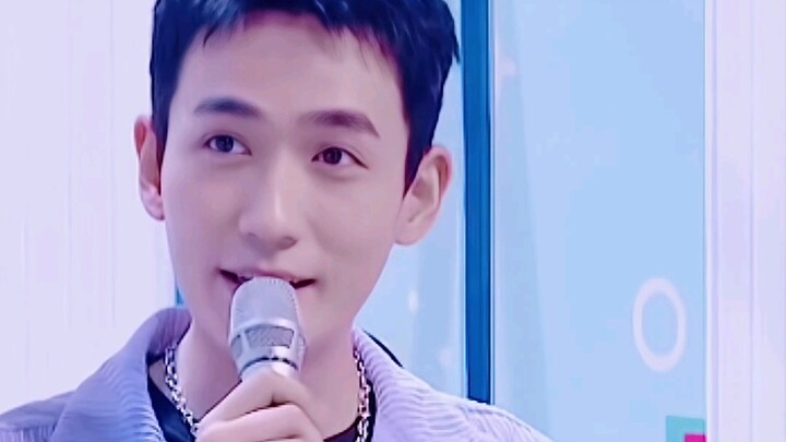Zhu Yilong memang mengandalkan unsur yang tak terduga.