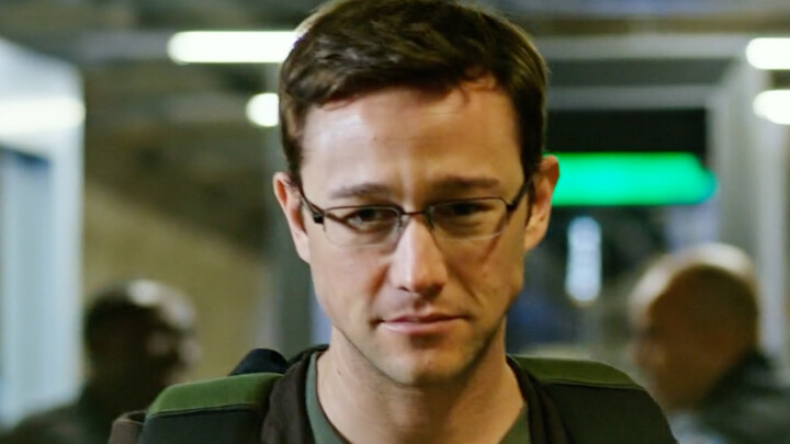 Làm thế nào điệp viên hàng đầu Snowden đã rời khỏi CIA Mỹ năm xưa?