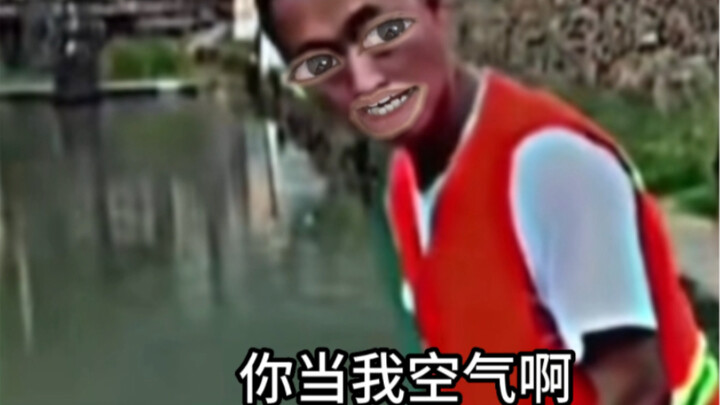 Nhân viên vệ sinh: Ca này làm mãi không xong.