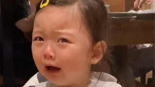 Zi: Now I finally understand why Mom can stay mad at Dad for so long—this dad of mine is really clue