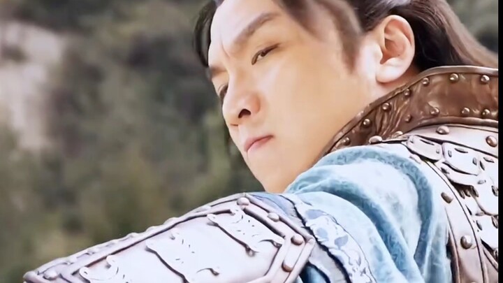 Pei Yuanqing beradu keahlian memanah dengan Wang Bodang