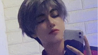 อา? เขาจะหล่อกว่านี้ถ้าเขามีใบหน้าเหมือนกับจู้หยู