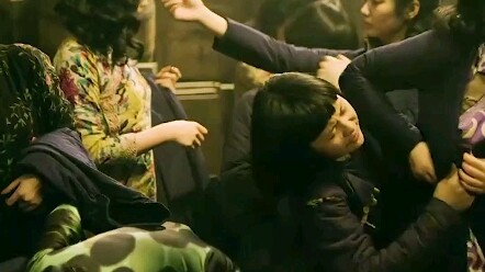 Tiga Belas Gadis Jinling, Satu Gadis Adalah Lelaki # Tiga Belas Gadis Jinling