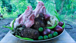 [A.S.M.R.] SINIGANG: A Savory Soup using Pig's Head with Taro and Tamarind, perfect for cold days