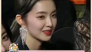 بعض الأدلة الصغيرة التي تشير إلى أن باي جوهيون هي روبوت